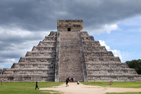 Chichen Itza Cenote Ik Kil and Coba Small Group