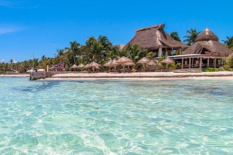 Isla Mujeres tour in a Catamaran with snorkel, open bar, lunch