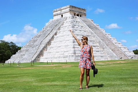 Experience Chichén Itzá: Full Day Tour with Cenote & Valladolid