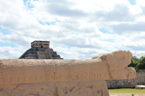 Private World Wonder Discovery Tour in Chichen Itza, Cenote and Valladolid
