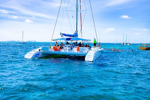Isla Mujeres Tour on Catamaran with Open Bar, Buffet & Beach club