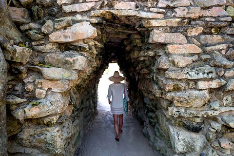 4X1 Magical Tour: Tulum, Coba, Cenote, Playa del Carmen & lunch