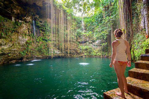 Amazing tour to Chichen Itza, 2 Sacred Cenotes and Valladolid