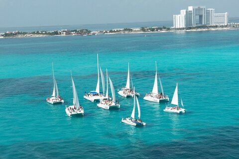 Complete Isla Mujeres excursion from Cancun with all inclusive