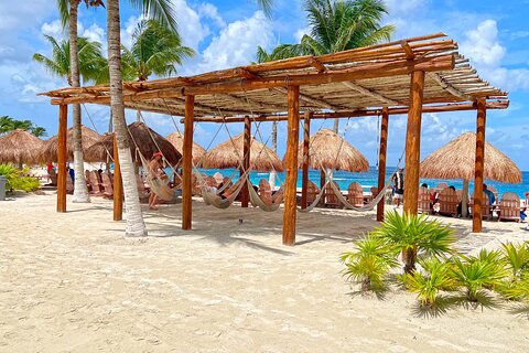 Cozumel Beach Club: 4-Hr All-Inclusive, Drinks & Snorkel