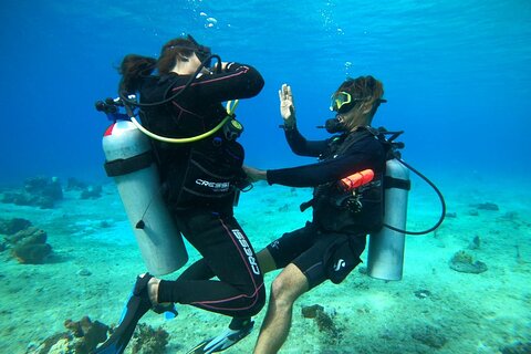 Introductory Diving Class in the Cozumel Reefs