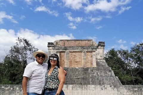 Chichén Itzá Kukulkan & Swim in Two Cenotes