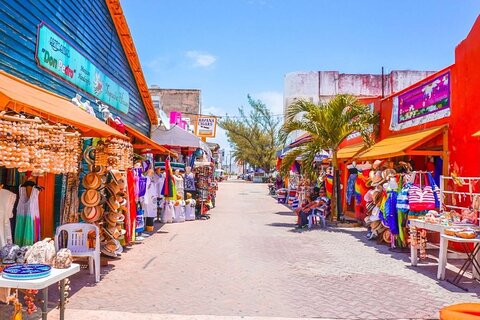 Isla Mujeres Tour with Open Bar Food and Snorkeling