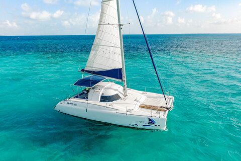 Private Catamaran from Cancun to Isla Mujeres | For up to 25 ppl