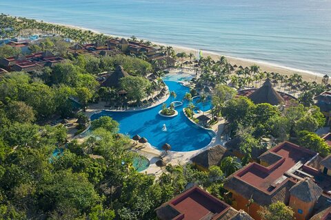 Cancun Airport and Iberostar Quetzal Private Shuttle