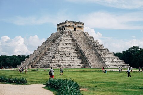 Chichen Itza, 2 Cenotes swimming & Lunch included