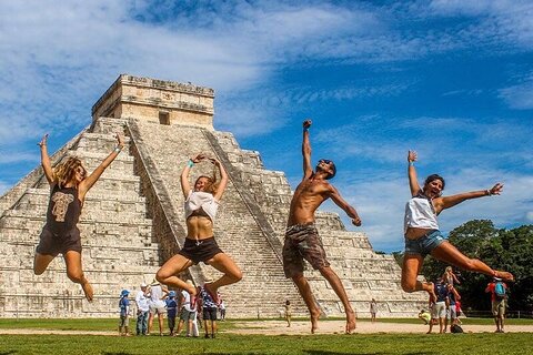 Chichen Itza, 2 cenotes Ik Kil and Hubiku, visit to Valladolid