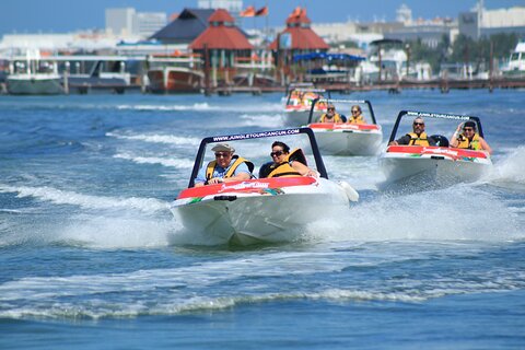 SpeeBoat Tour Whit Snorkeling In Cancún- Drive Your Own Boat