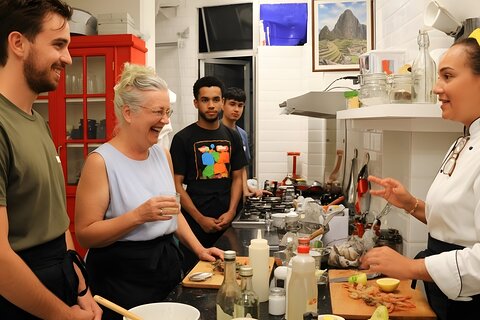 4h Cooking Class in Cancun with 8 Recipes & Bottomless Drinks