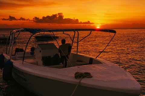 Private Sunset Tour of Isla Mujeres All Inclusive