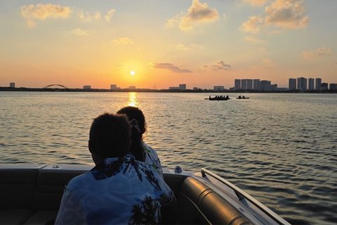 Luxury Sunset Tour in Cancun by Yacht