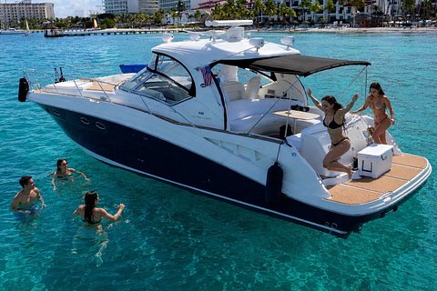 Private yacht experience in Cancun